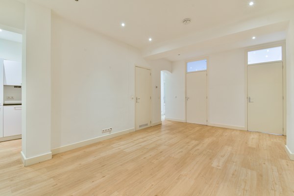 Photo - For sale: Pieter van der Doesstraat 40H, 1056 VH Amsterdam